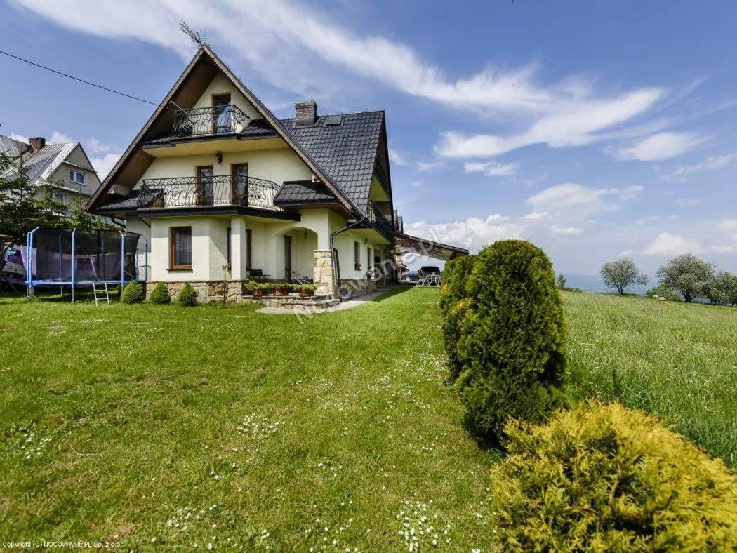 Villa Julia - Apartamenty Widokowe ビャウィ・ドゥナイェツ エクステリア 写真